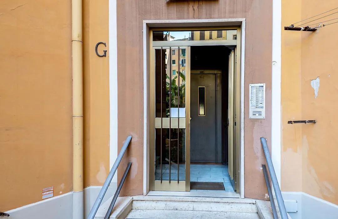 HOME Suitte in San Giovanni near Basilica - Roma --1