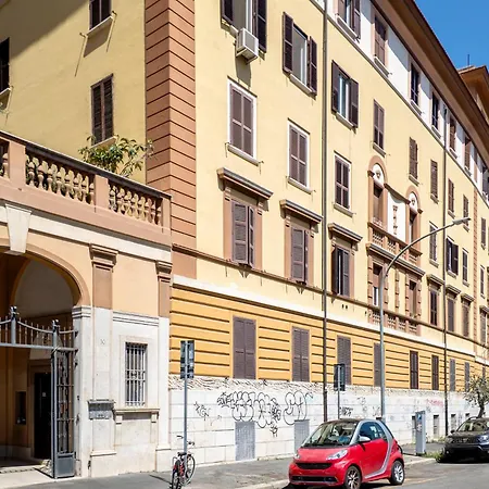 HOME Suitte in San Giovanni near Basilica - Roma --3