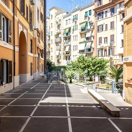 HOME Suitte in San Giovanni near Basilica - Roma --2